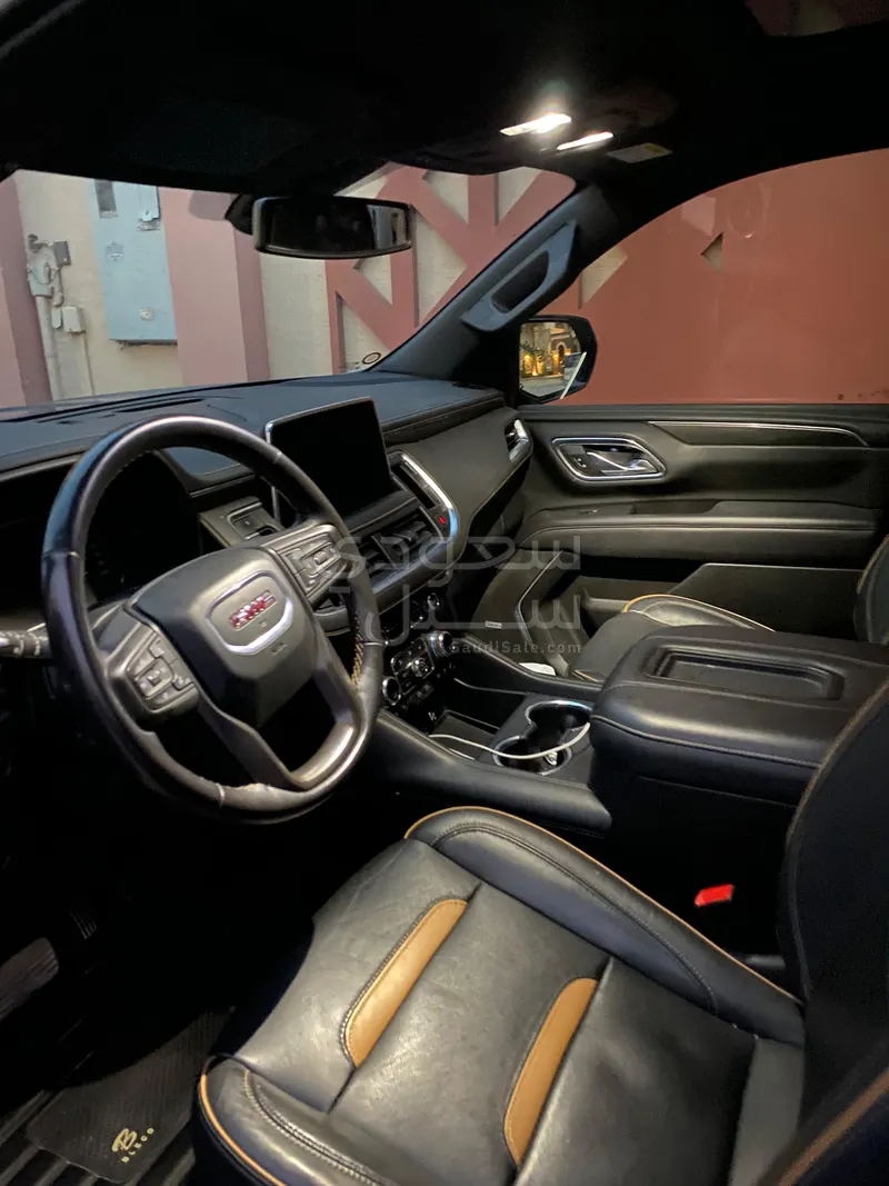 2021 جي ام سي يوكون اي تي 4