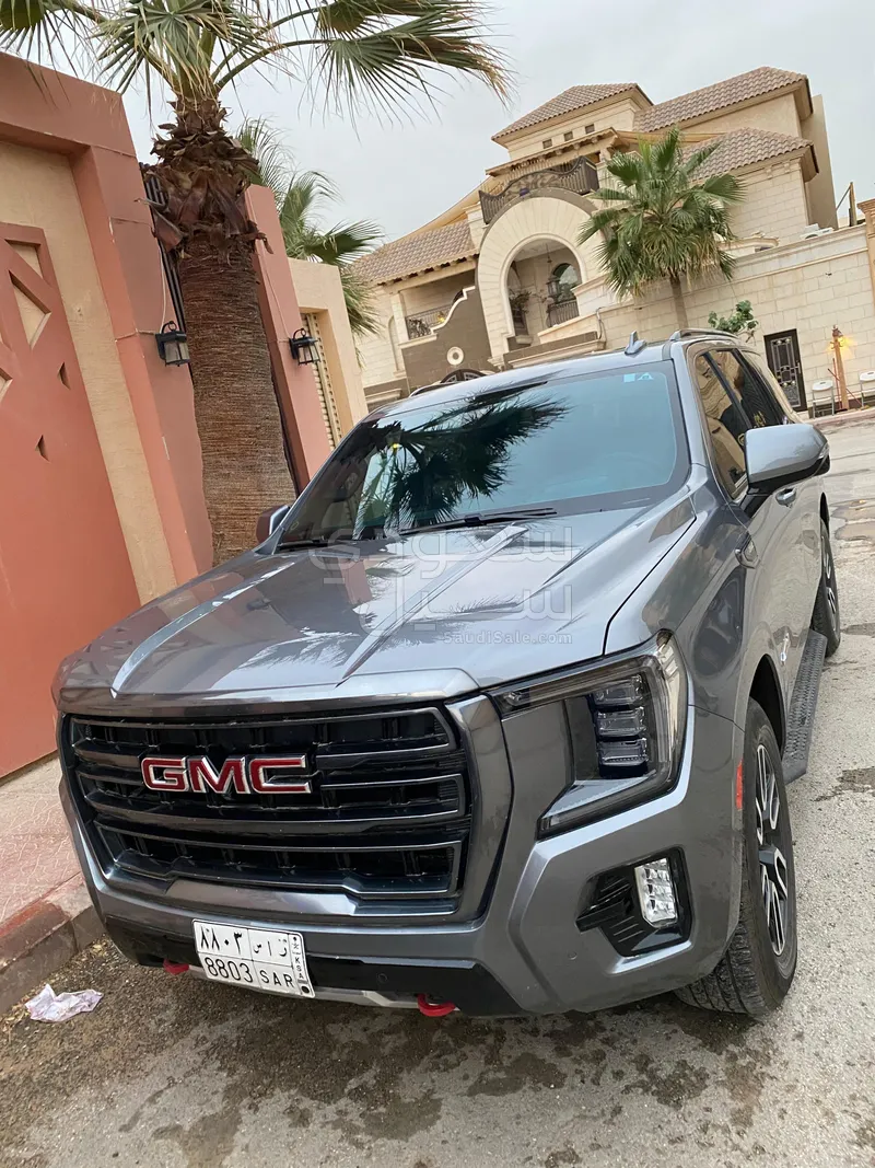 2021 جي ام سي يوكون اي تي 4