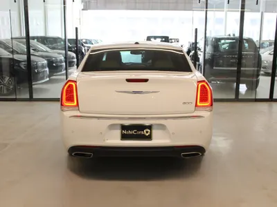 2023 Chrysler 300 C