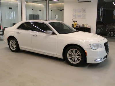 2023 Chrysler 300 C