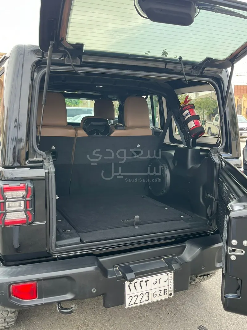 2021 جييب رانجلر صحارى