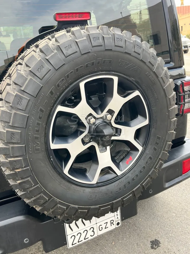 2021 جييب رانجلر صحارى