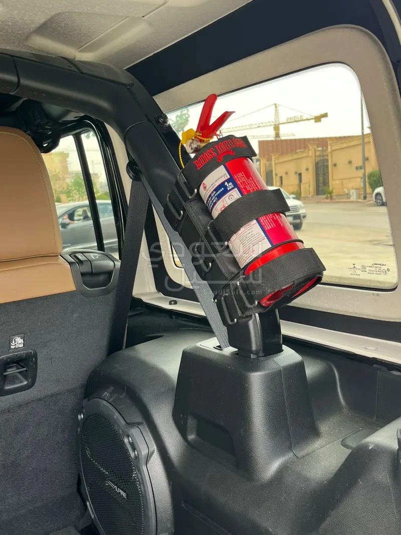 2021 جييب رانجلر صحارى