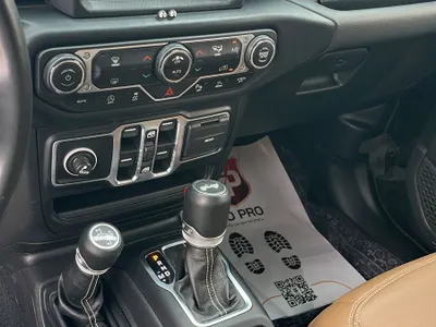 2021 جييب رانجلر صحارى