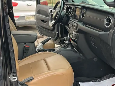 2021 جييب رانجلر صحارى