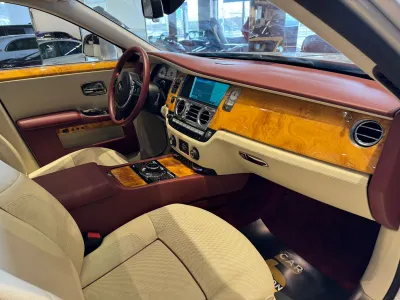 2014 رولز رويس قوست