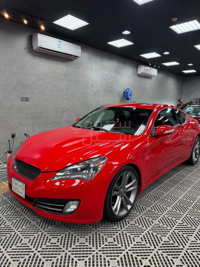 2010 جينيسيس جي 70