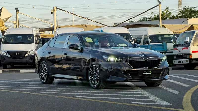 2026 بي ام دبليو الفئة الخامسة 530 إم كت