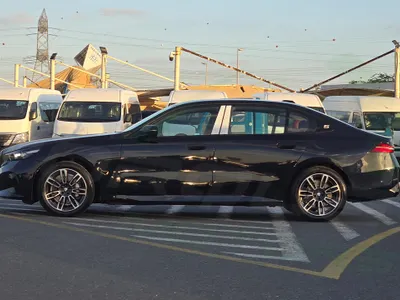 2026 بي ام دبليو الفئة الخامسة 530 إم كت