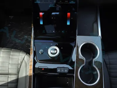 2026 كاديلاك اسكاليد إي إس في