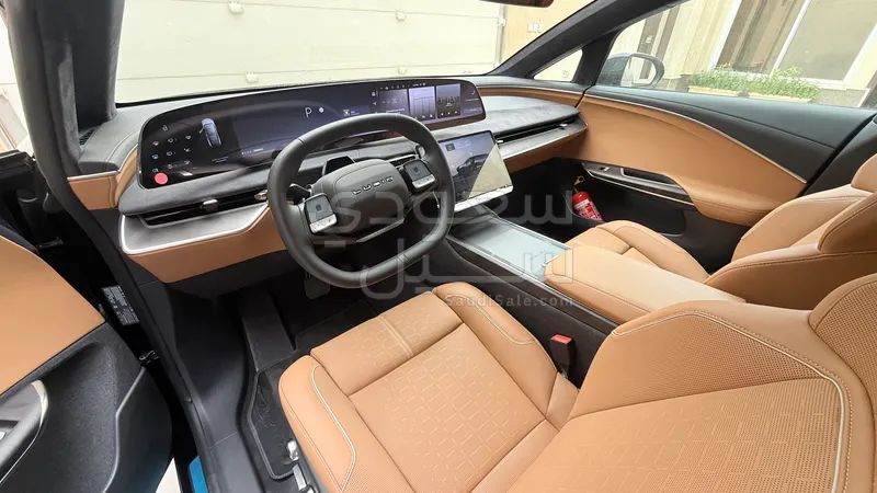 2026 لوسيد جراند تورينج