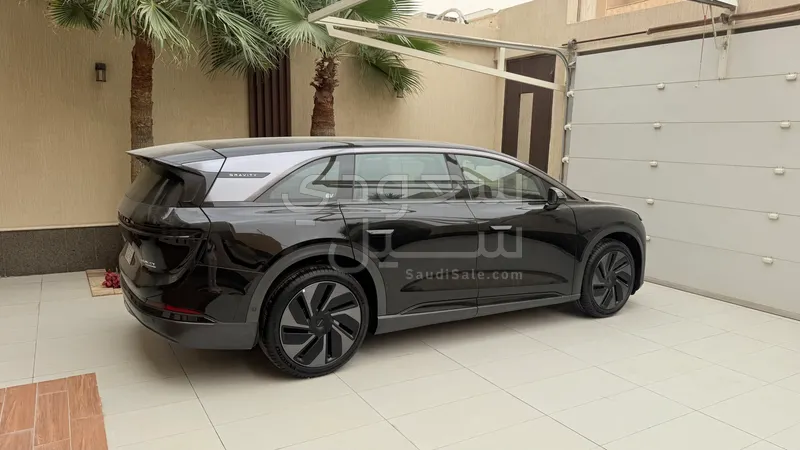 2026 لوسيد جراند تورينج