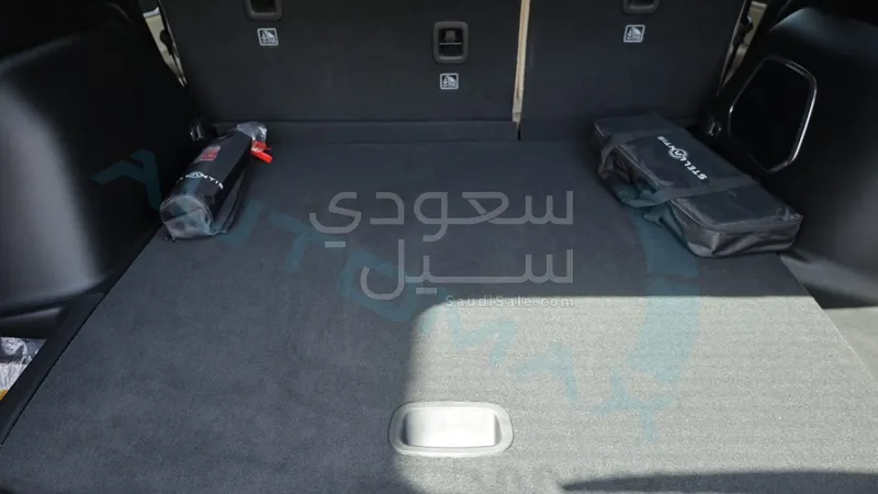 2025 جييب جراند شيروكي ليمتد بلس