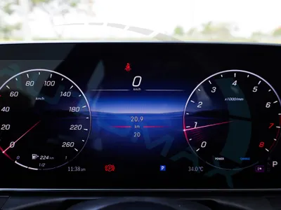 2026 مرسيدس - بنز سي 200