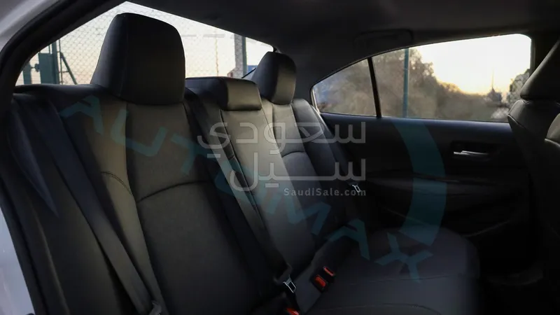 2025 تويوتا كورولا