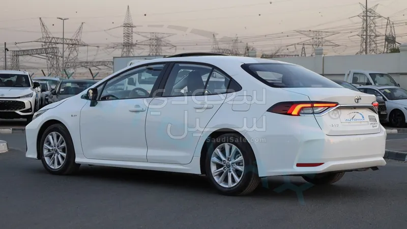 2025 تويوتا كورولا