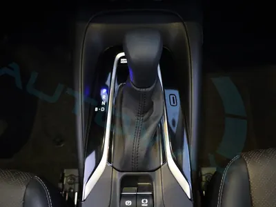 2025 تويوتا كورولا