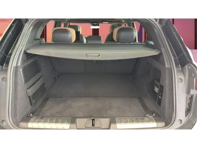 2025 لاند روفر رينج روفر سبورت اوتوبيوجرافي