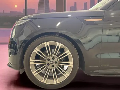 2025 لاند روفر رينج روفر سبورت اوتوبيوجرافي