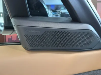 2025 لاند روفر رينج روفر سبورت اوتوبيوجرافي