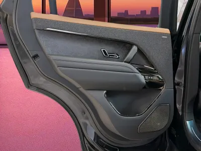 2025 لاند روفر رينج روفر سبورت اوتوبيوجرافي