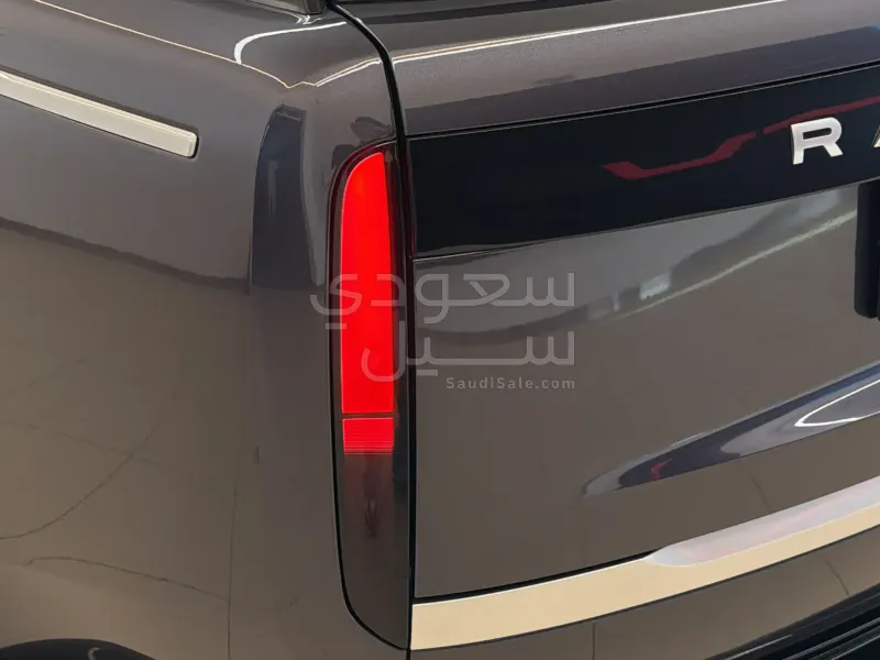 2024 لاند روفر رينج روفر اوتوبيوغرافي ال