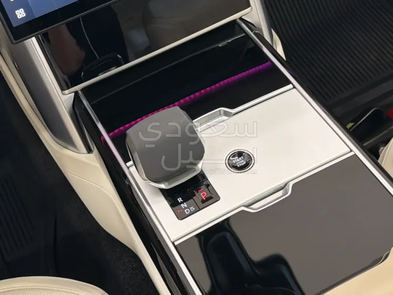 2024 لاند روفر رينج روفر اوتوبيوغرافي ال