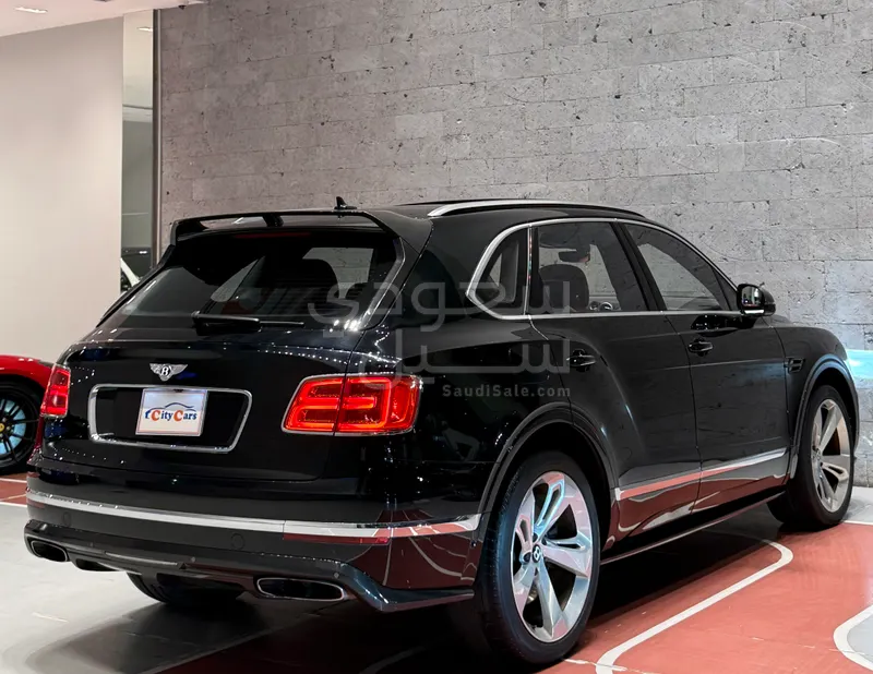 2018 بنتلي بنتايجا