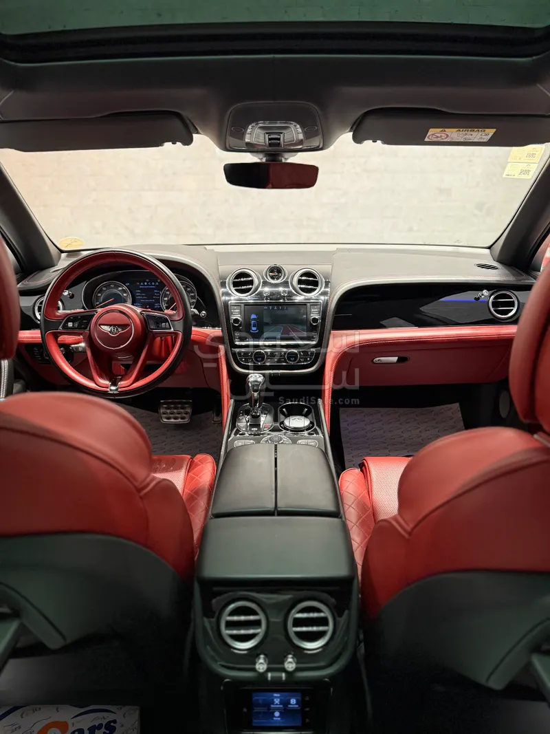 2018 بنتلي بنتايجا