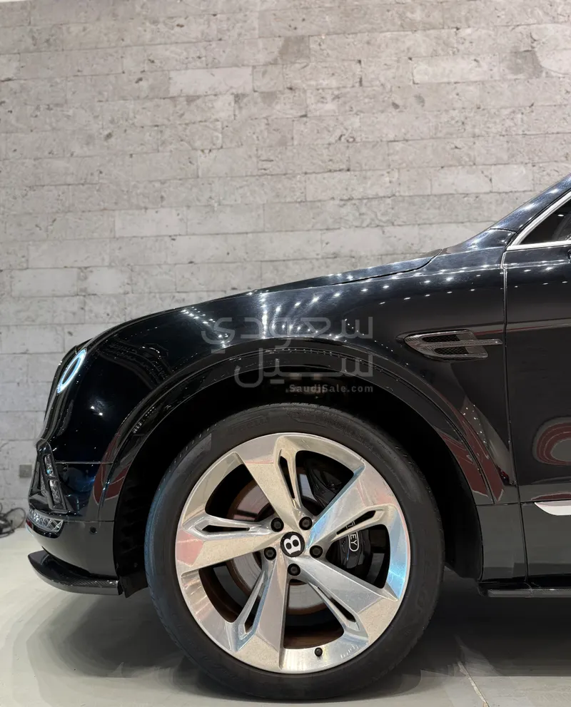 2018 بنتلي بنتايجا