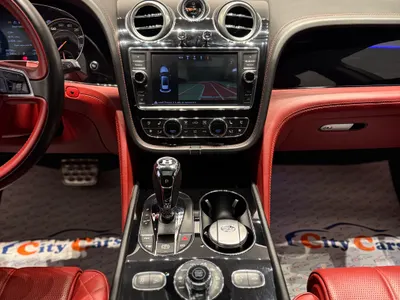 2018 بنتلي بنتايجا