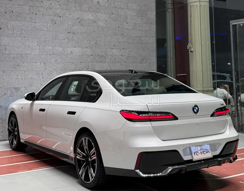 2026 بي ام دبليو الفئة السابعة 740أي