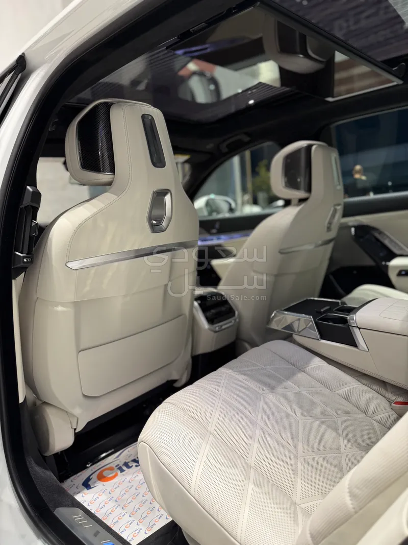 2026 بي ام دبليو الفئة السابعة 740أي