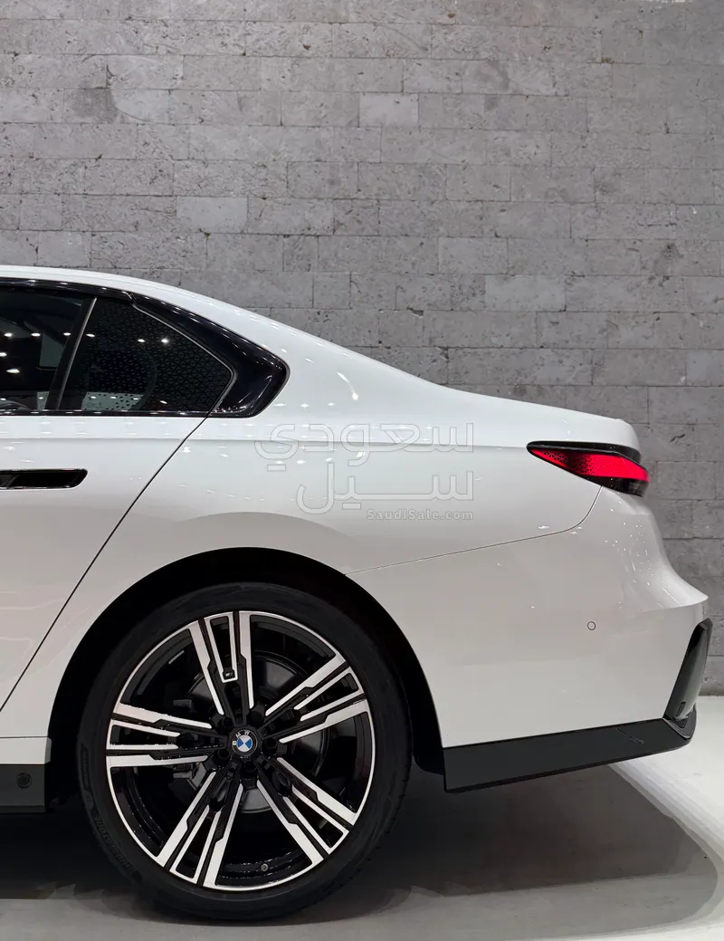 2026 بي ام دبليو الفئة السابعة 740أي