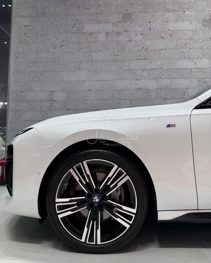 2026 بي ام دبليو الفئة السابعة 740أي