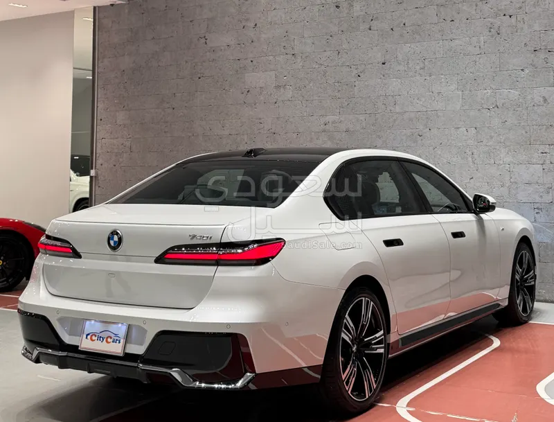 2026 بي ام دبليو الفئة السابعة 740أي