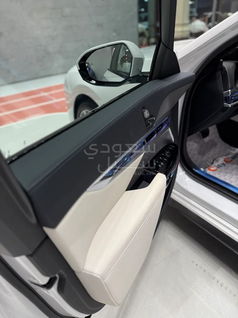 2026 بي ام دبليو الفئة السابعة 740أي