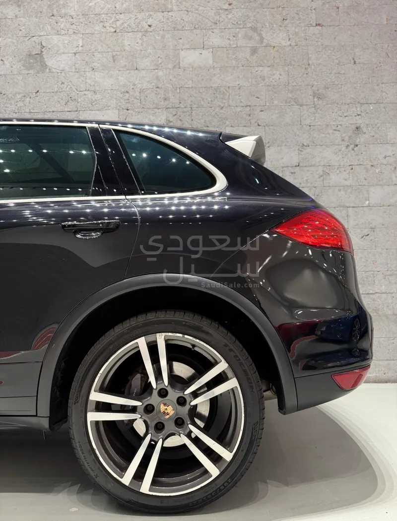 2014 بورش كايين اس