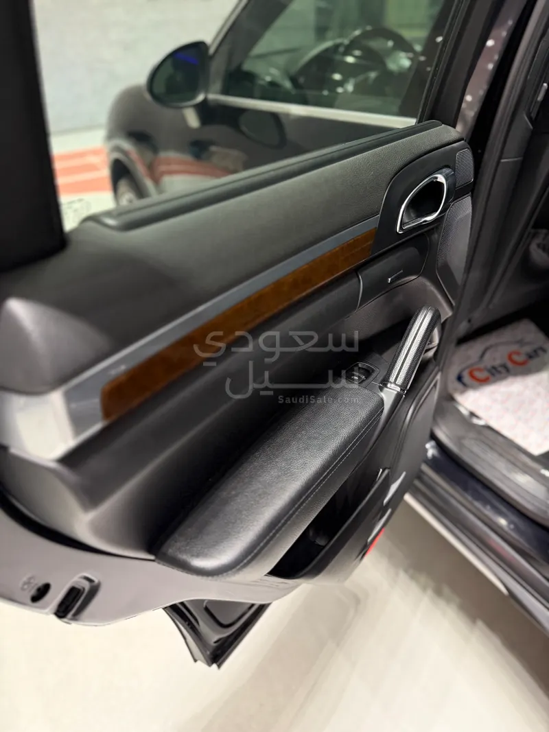 2014 بورش كايين اس