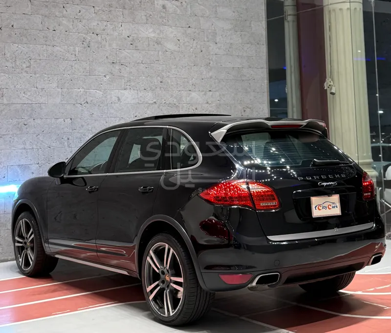 2014 بورش كايين اس