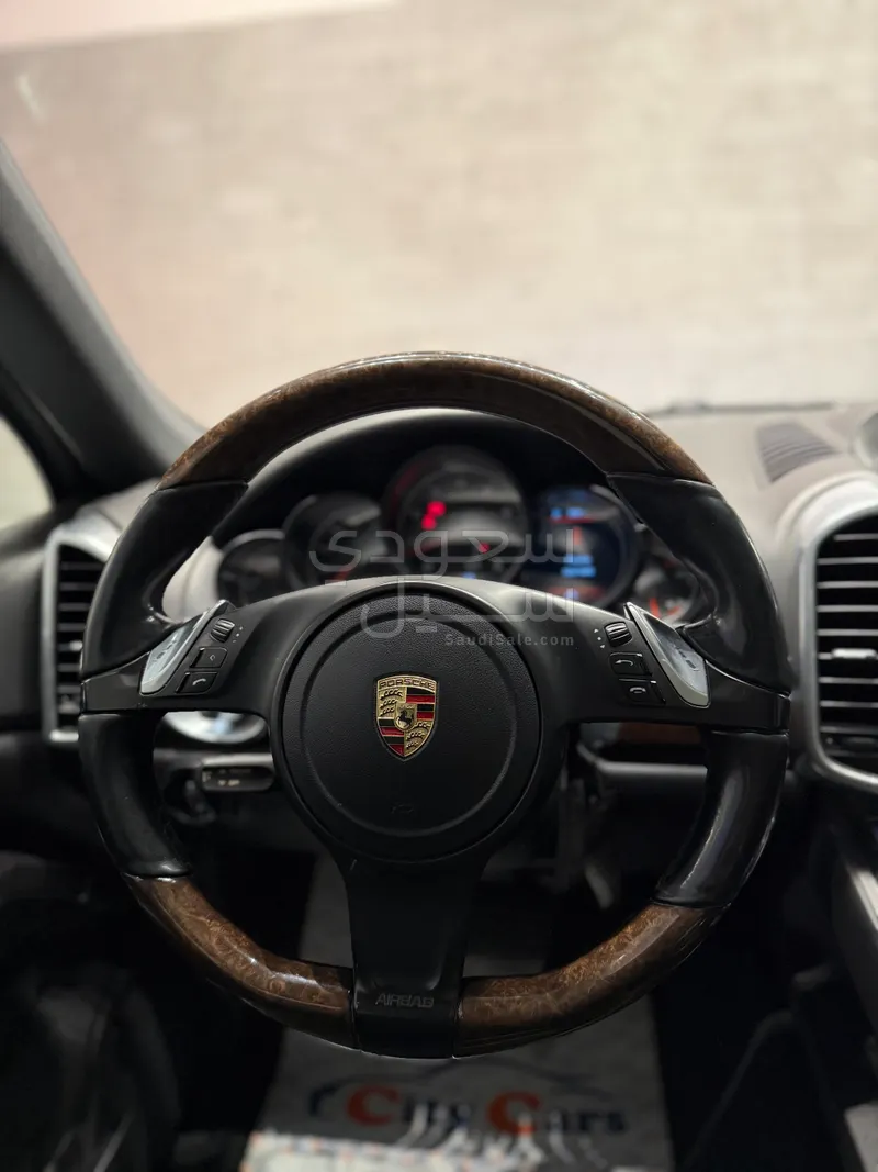 2014 بورش كايين اس