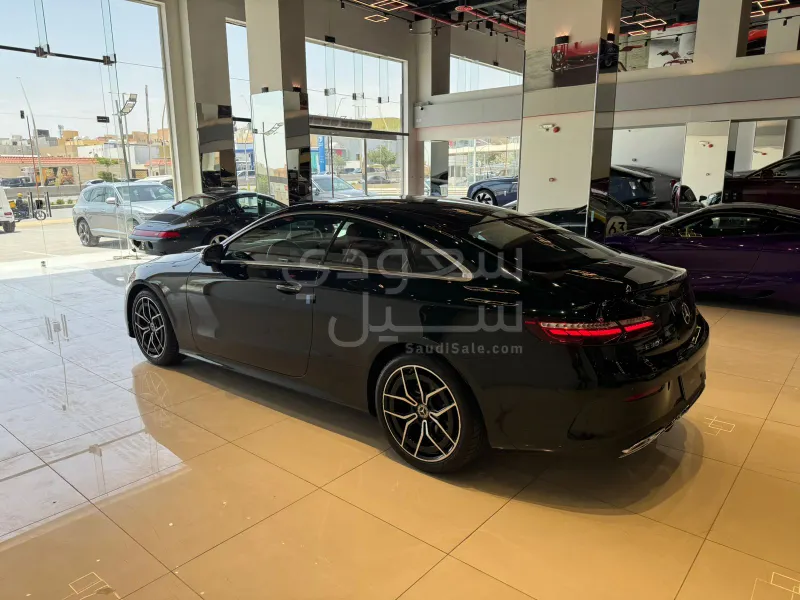 2023 مرسيدس - بنز إي 300