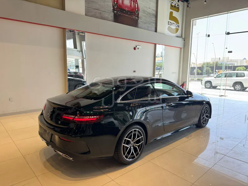 2023 مرسيدس - بنز إي 300