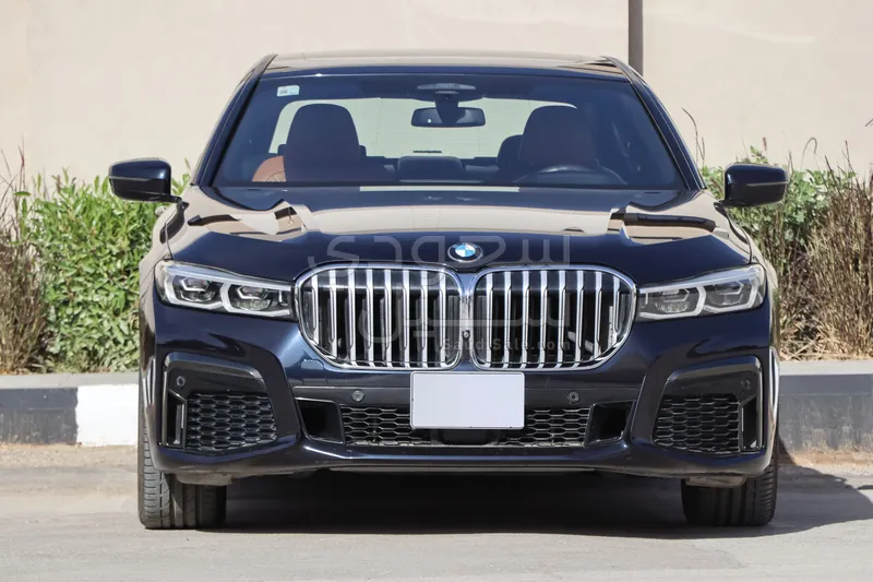 2020 بي ام دبليو الفئة السابعة 730 إل أي