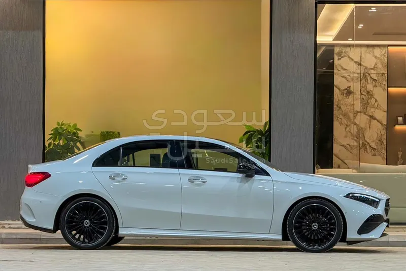 2026 مرسيدس - بنز أي 200