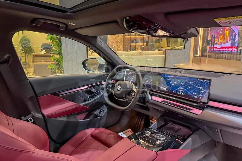 2026 بي ام دبليو الفئة الخامسة 520 أي