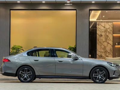 2026 بي ام دبليو الفئة الخامسة 520 أي