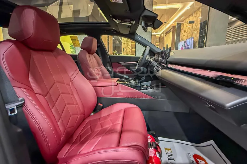 2026 BMW 5 Series 520i