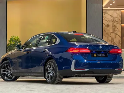 2026 BMW 5 Series 520i