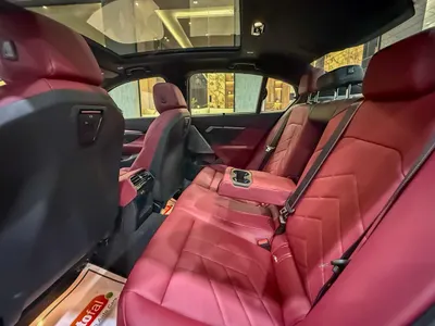 2026 بي ام دبليو الفئة الخامسة 520 أي إم كت